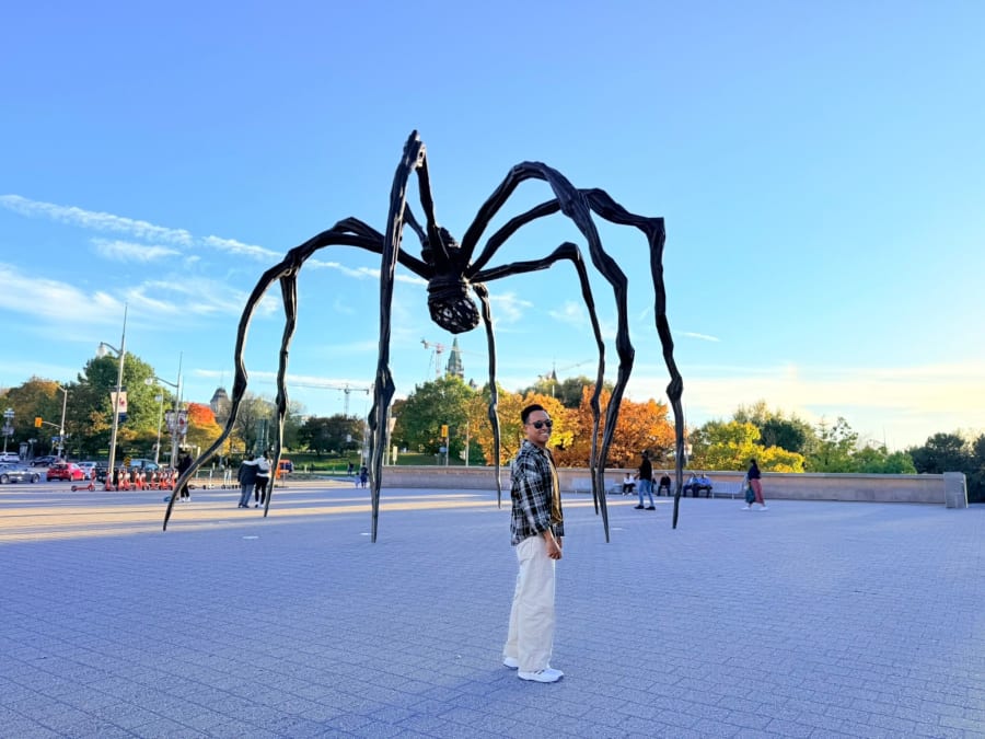 Toronto – Kingston – Ottawa (~400km)
