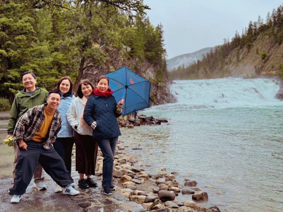 Calgary – Banff (~130km)